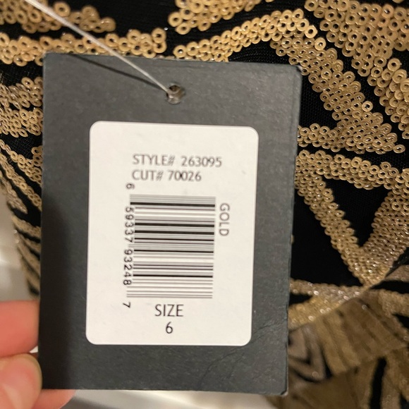 Marina Gold and Black Sequin Cocktail Dress - size 6 - Picture 5 of 8